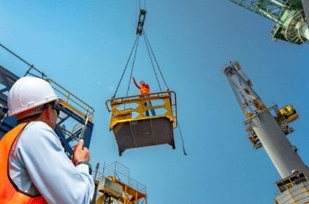 Supervise Safe Lifting Operations